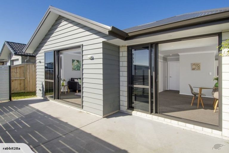 Photo of property in 2 Manuka Street, Papamoa Beach, Papamoa, 3118