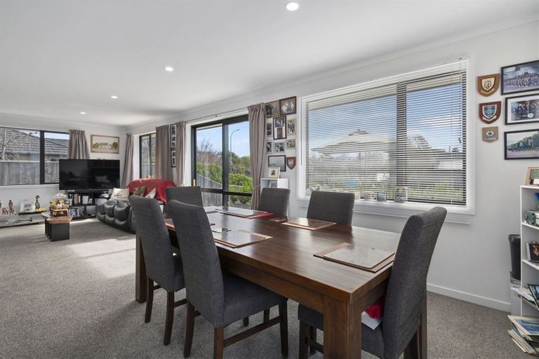 Photo of property in 2 Memorial Drive, Motueka, 7120