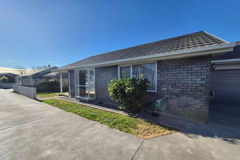 Photo of property in 2/484 Sparks Road, Halswell, Christchurch, 8025
