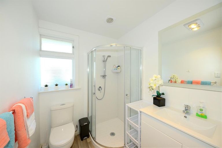 Photo of property in 1/164 Blighs Road, Strowan, Christchurch, 8052