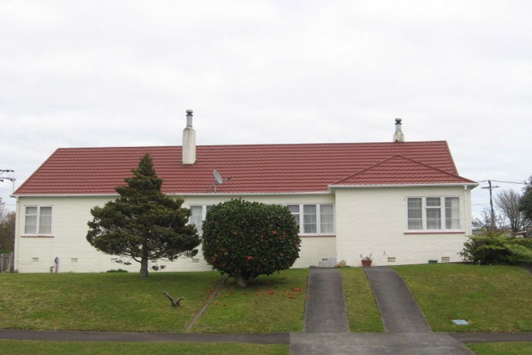 Photo of property in 42-44 Wrantage Street, Westown, New Plymouth, 4310