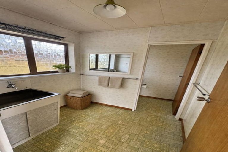 Photo of property in 126 Benmore Avenue, Cloverlea, Palmerston North, 4412