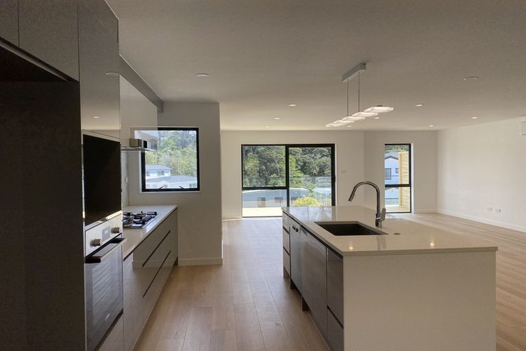 Photo of property in 16 Maika Lane, Birkenhead, Auckland, 0626