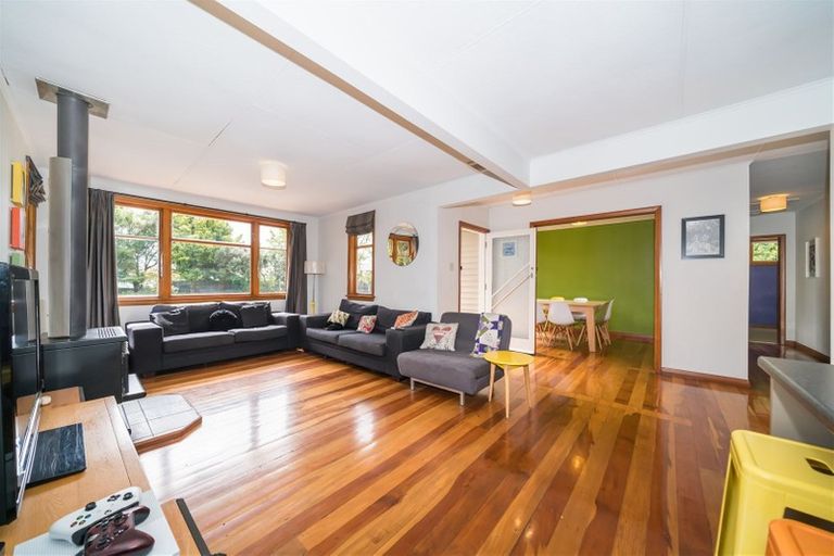 Photo of property in 14 Norwich Place, Awapuni, Palmerston North, 4412