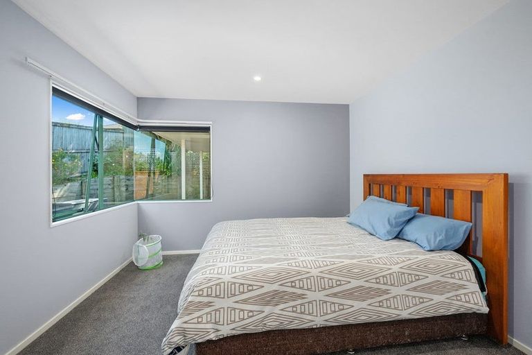 Photo of property in 5 Castaway Place, Gulf Harbour, Whangaparaoa, 0930