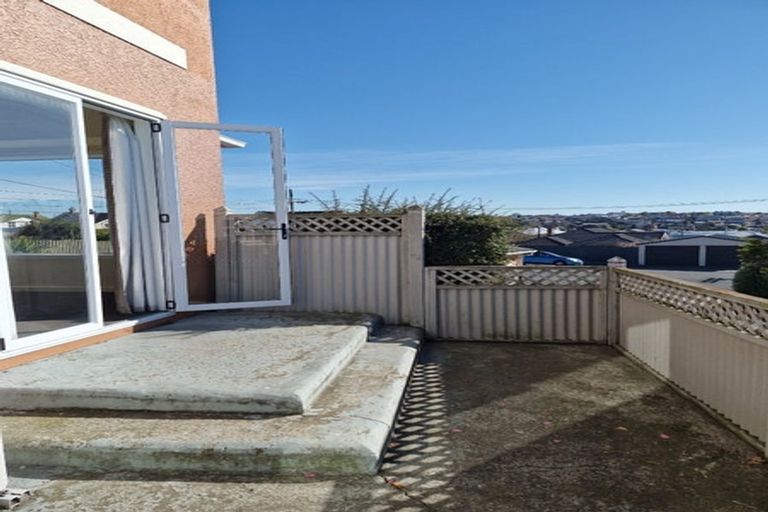 Photo of property in 2 White Street, Waimataitai, Timaru, 7910