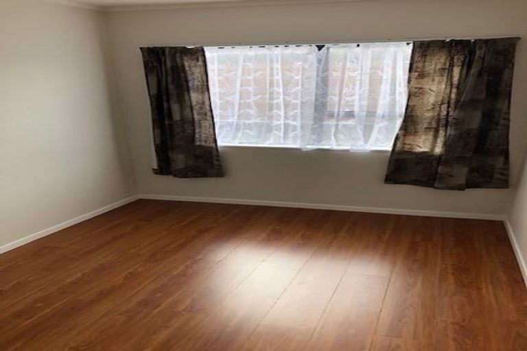 Photo of property in 2/328 Bucklands Beach Road, Bucklands Beach, Auckland, 2012