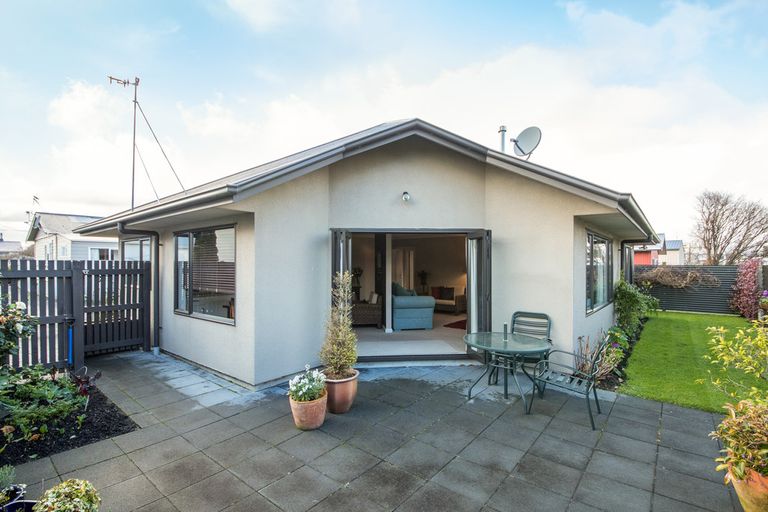Photo of property in 19a Carlisle Street, Milson, Palmerston North, 4414