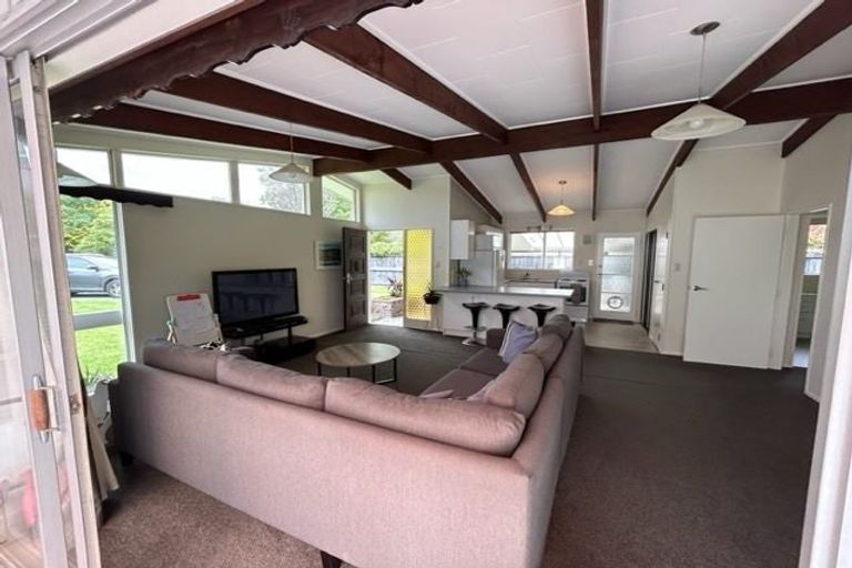 Photo of property in 19 Nimmo Avenue, Waikanae, 5036