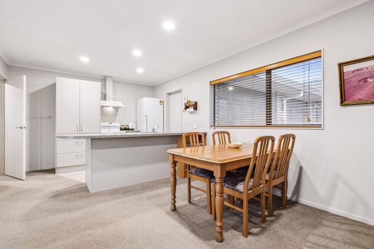 Photo of property in 4/169 Wellington Street, Pukekohe, 2120