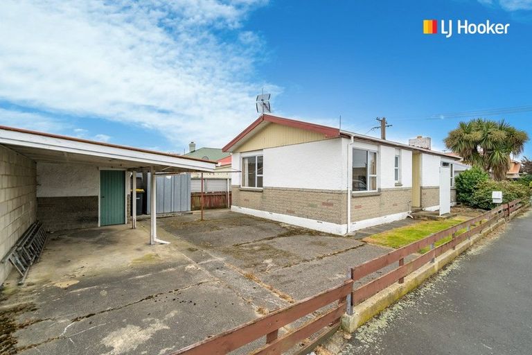 Photo of property in 182 Oxford Street, South Dunedin, Dunedin, 9012
