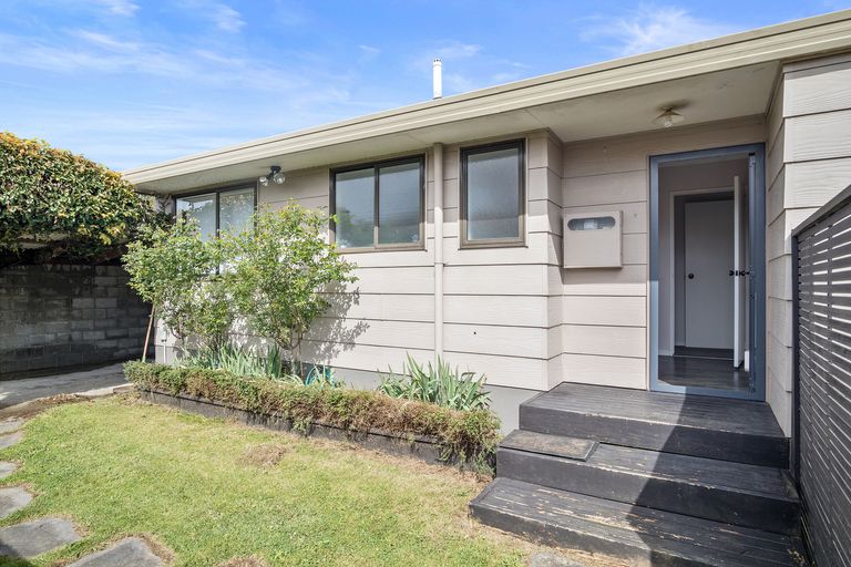 Photo of property in 42a Weld Street, Cambridge, 3434