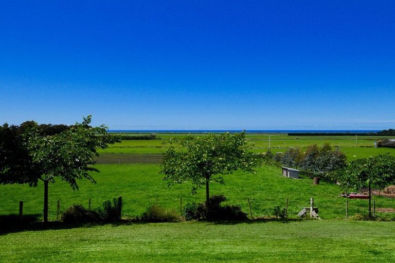 Photo of property in 393 Pukeuri-oamaru Road, Pukeuri, Oamaru, 9493