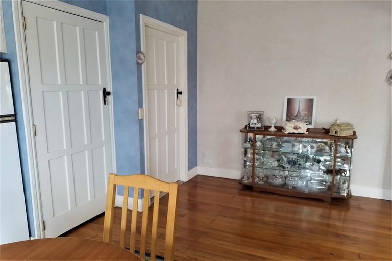 Photo of property in 11 Darlington Street, Ngatea, 3503