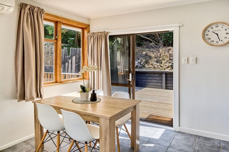 Photo of property in 198 Sievers Grove, Cannons Creek, Porirua, 5024