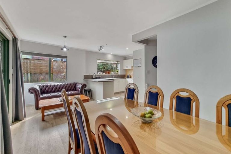 Photo of property in 70 Tawavale Street, Pukehangi, Rotorua, 3015