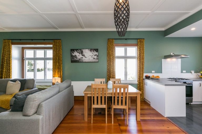 Photo of property in 150 Vigor Brown Street, Napier South, Napier, 4110