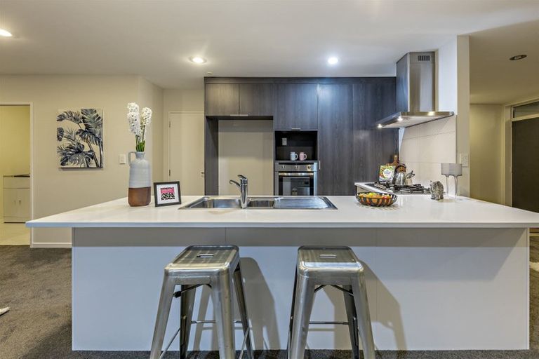 Photo of property in 21 Popokatea Drive, Takanini, 2112