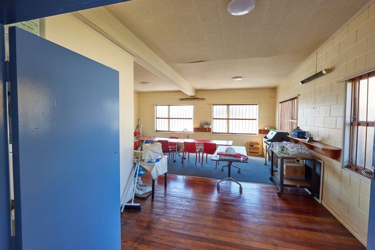 Photo of property in 50 Phillip Street, Johnsonville, Wellington, 6037