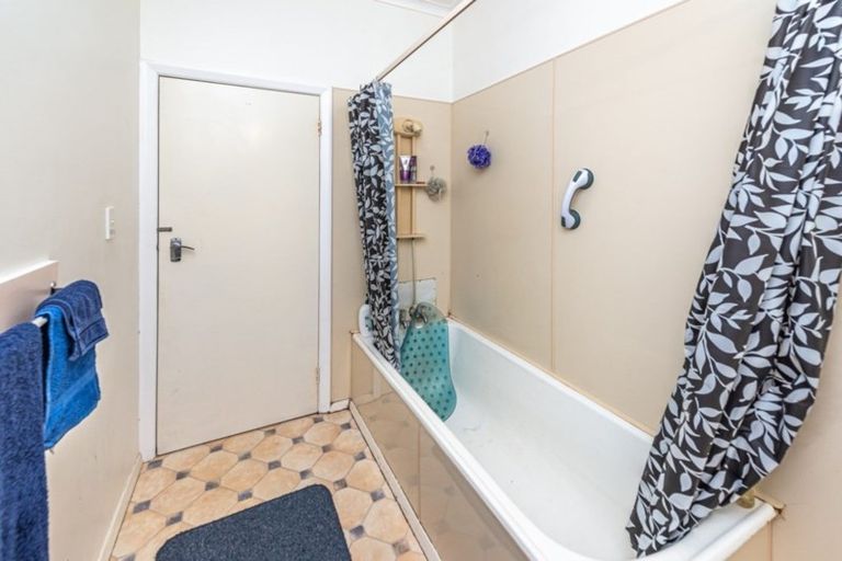 Photo of property in 42 Caffray Avenue, Aramoho, Whanganui, 4500