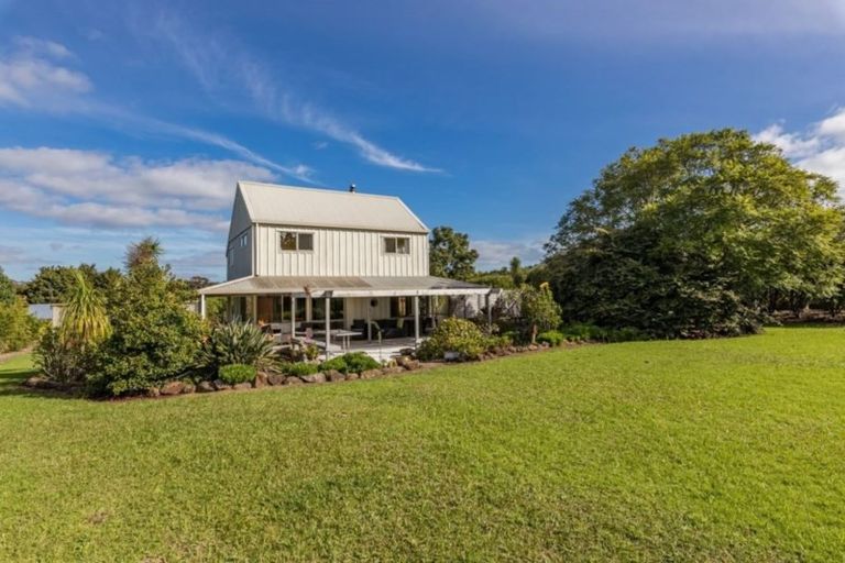 Photo of property in 18 Edkins Road, Kerikeri, 0230