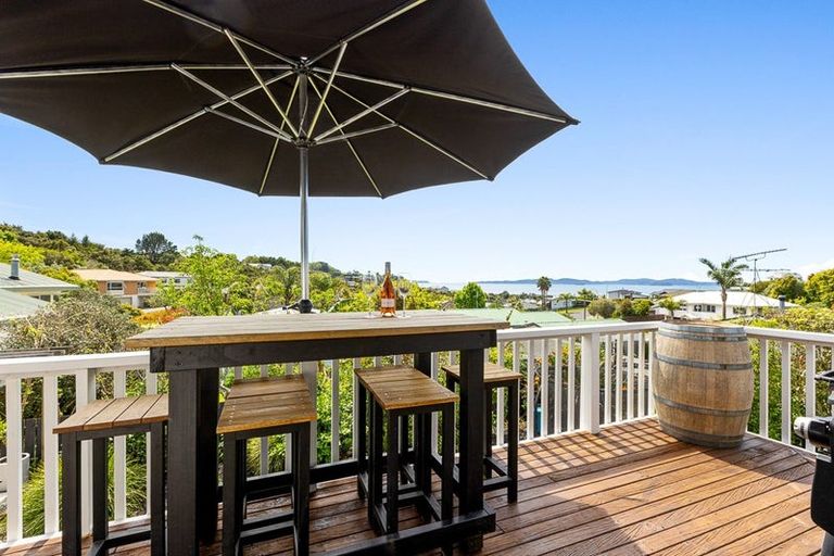 Photo of property in 4 Brampton Road, Snells Beach, 0920