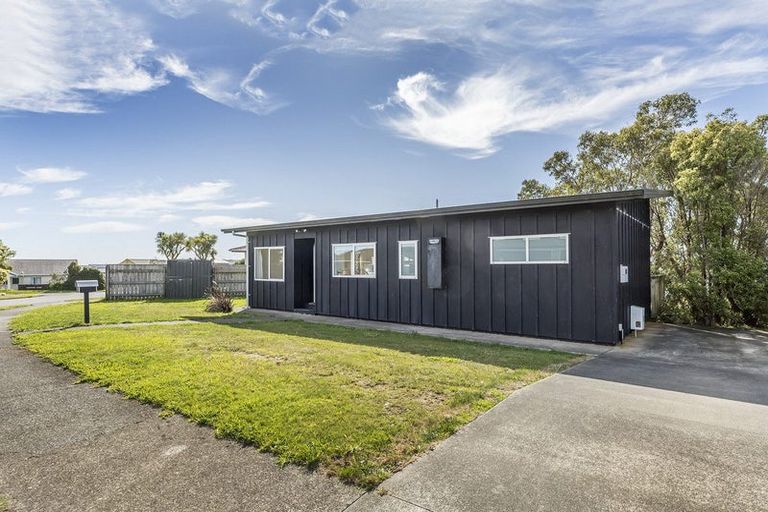 Photo of property in 4 Doncaster Terrace, Ascot Park, Porirua, 5024
