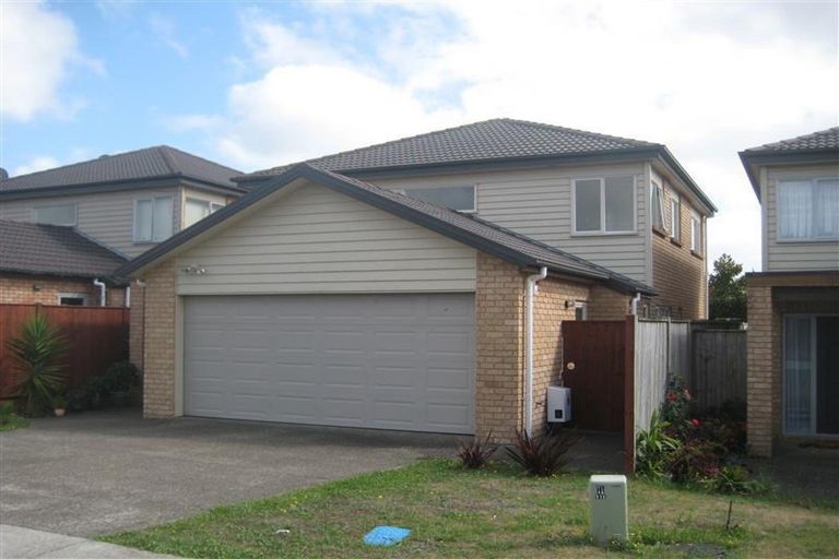 Photo of property in 42 Lilybank Crescent, East Tamaki, Auckland, 2013