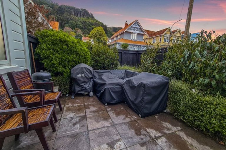 Photo of property in 49 Tinakori Road, Thorndon, Wellington, 6011