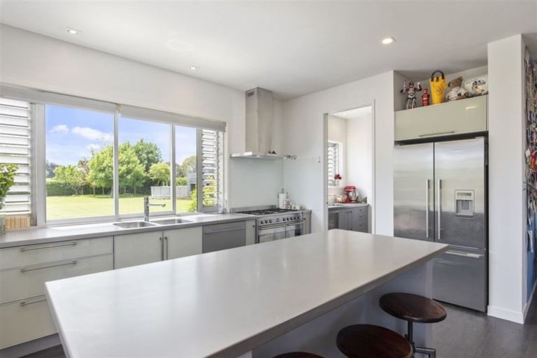 Photo of property in 24 Okarito Avenue, Levin, 5510