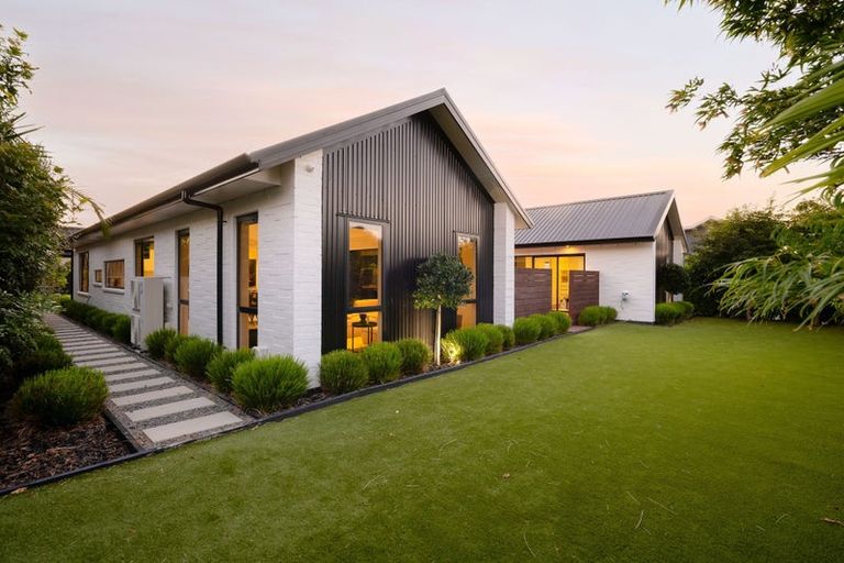 Photo of property in 4 Riverpoint Glade, Flagstaff, Hamilton, 3210