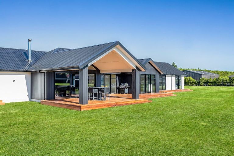 Photo of property in 14 Beal Place, Swannanoa, Kaiapoi, 7692
