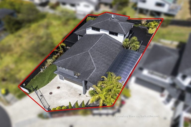 Photo of property in 12 San Casello Rise, Henderson, Auckland, 0612