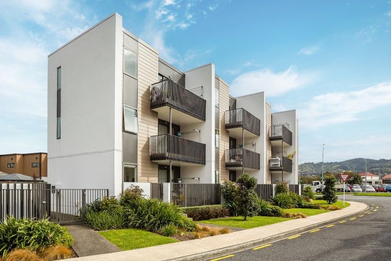 Photo of property in 104/94 Cambridge Terrace, Waterloo, Lower Hutt, 5011