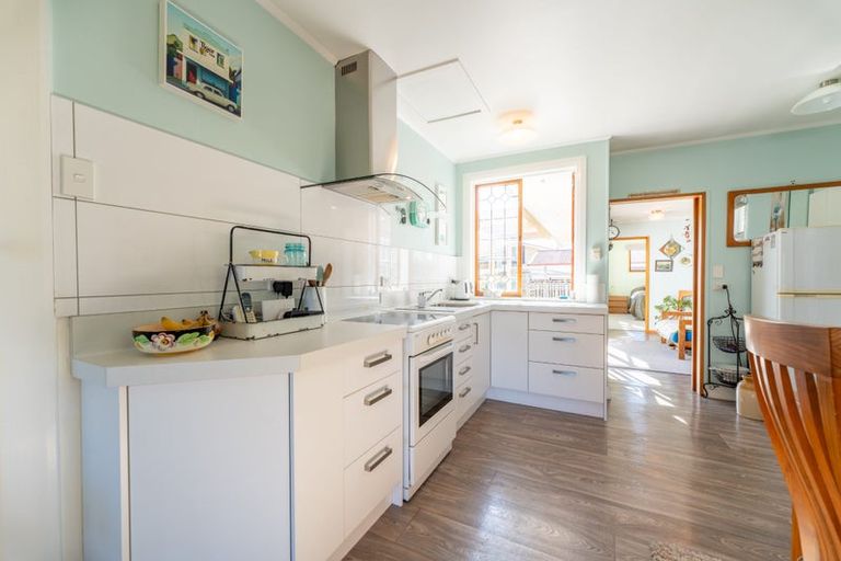 Photo of property in 106 Mckenzie Street, Geraldine, 7930