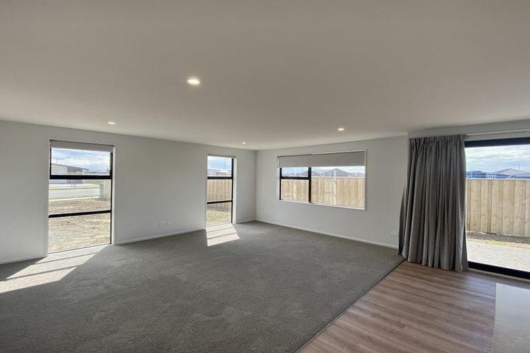 Photo of property in 73 Brenley Drive, Rolleston, 7614