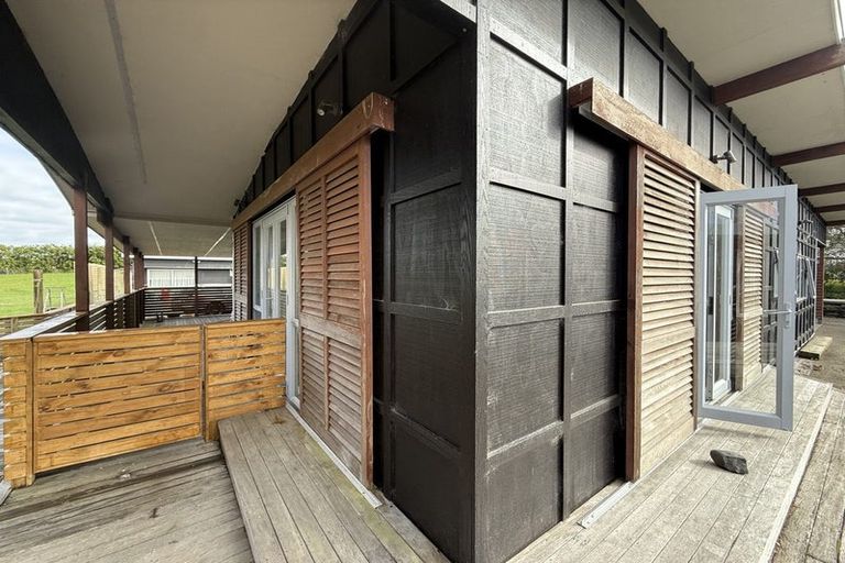 Photo of property in 115 Riverhead Road, Kumeu, 0892