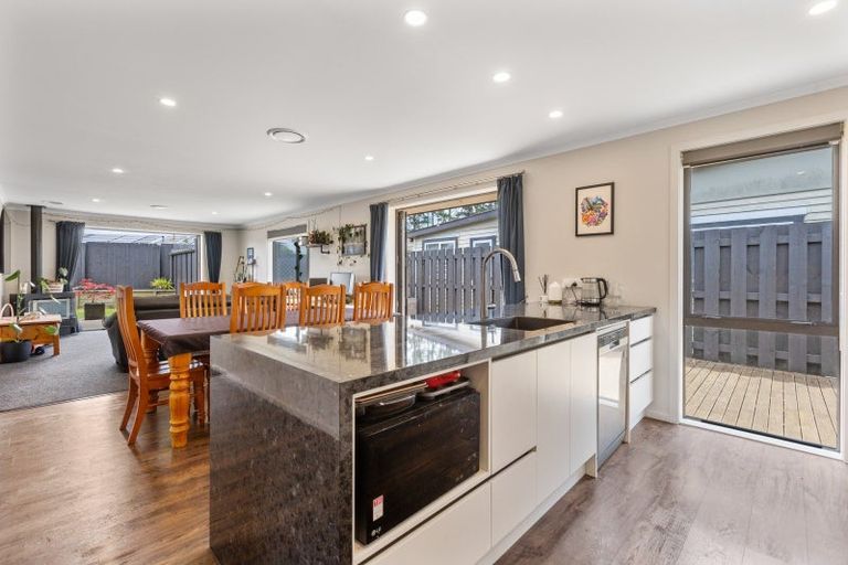 Photo of property in 8a Cutfield Street, Inglewood, 4330