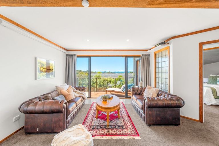 Photo of property in 36 Montclair Rise, Browns Bay, Auckland, 0630
