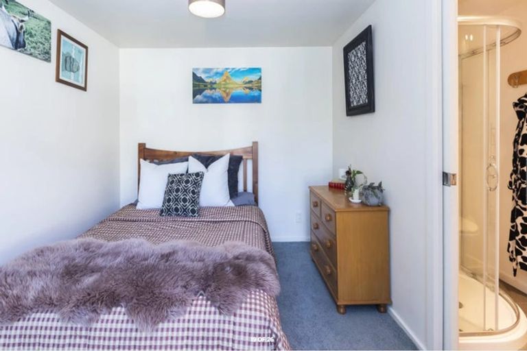 Photo of property in 76 Isleworth Road, Bishopdale, Christchurch, 8053