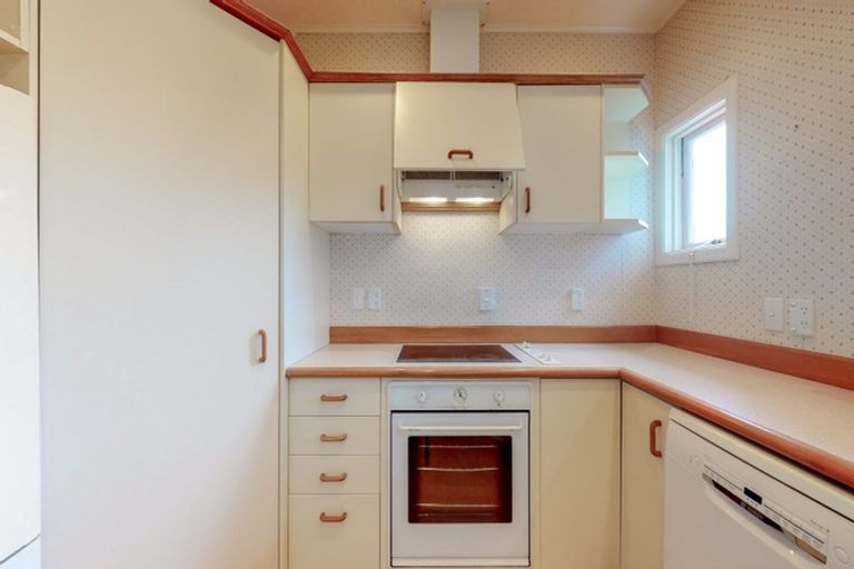 Photo of property in 451 Muritai Road, Eastbourne, Lower Hutt, 5013