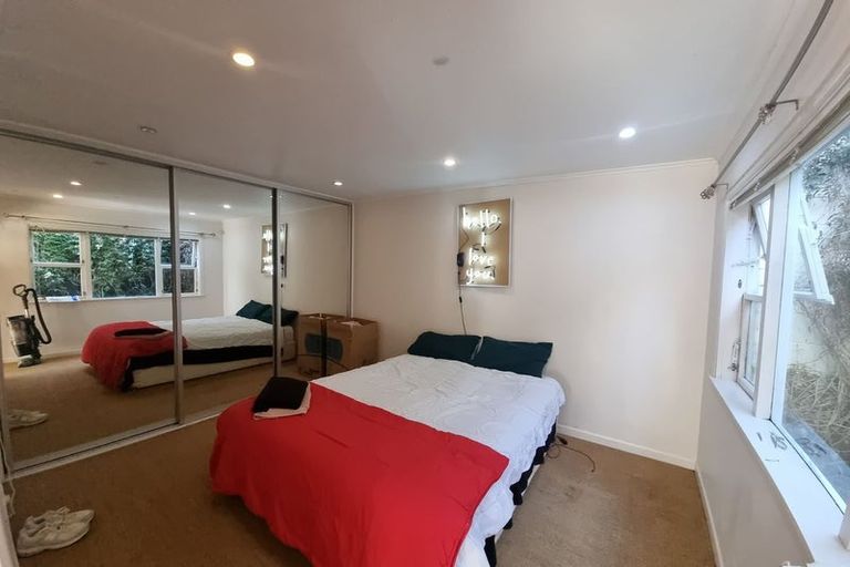 Photo of property in 2/8 Greenhill Crescent, Pakuranga, Auckland, 2010