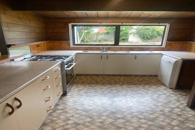 Photo of property in 295 Mangorei Road, Merrilands, New Plymouth, 4312