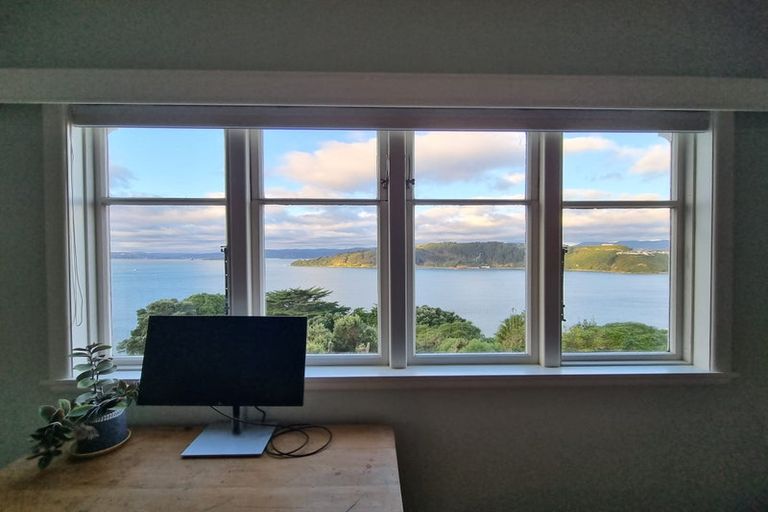 Photo of property in 105 Grafton Road, Roseneath, Wellington, 6011