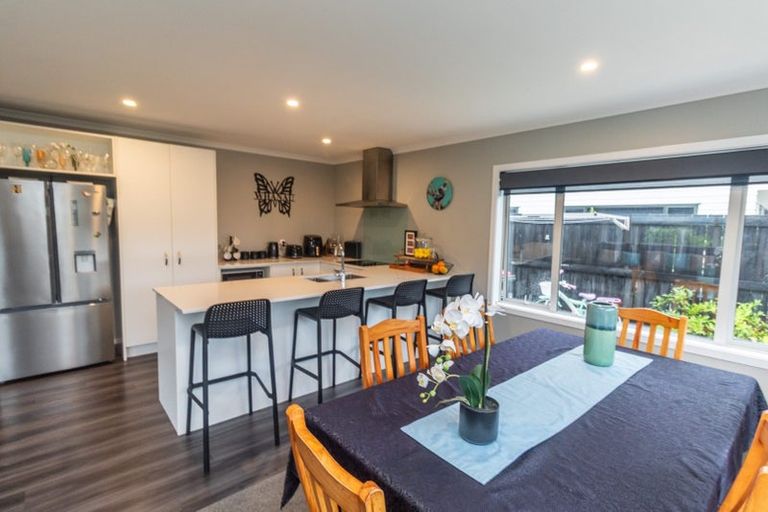 Photo of property in 51 Grovedale Square, Wainuiomata, Lower Hutt, 5014