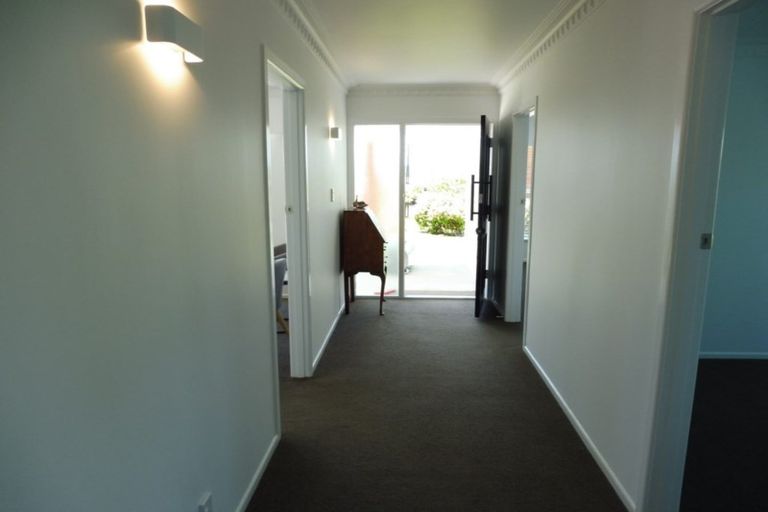 Photo of property in 12 Ngaio Avenue, Mangere Bridge, Auckland, 2022