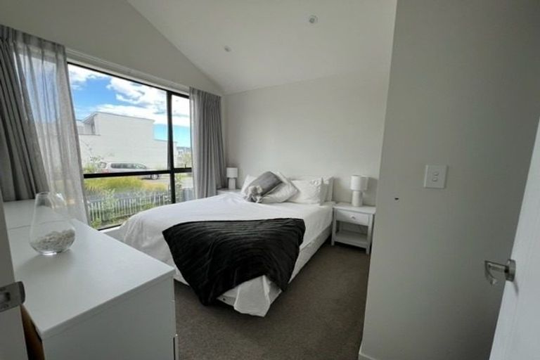 Photo of property in 17 Matakohe Road, Westgate, Auckland, 0814