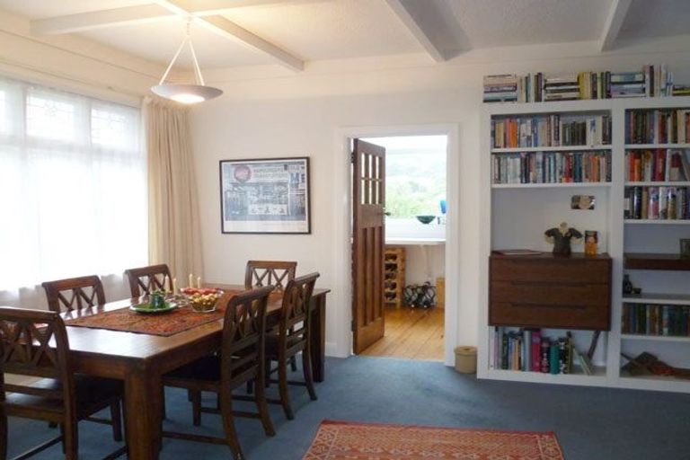 Photo of property in 61 Creswick Terrace, Northland, Wellington, 6012