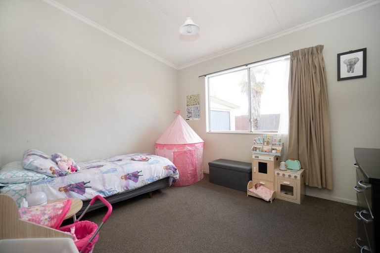 Photo of property in 59 Sutherland Crescent, Westbrook, Palmerston North, 4412