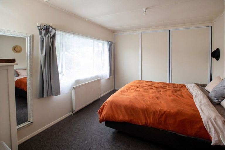 Photo of property in 28 Tipahi Street, Nelson South, Nelson, 7010